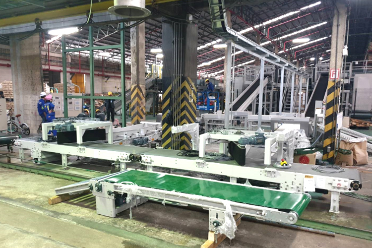 Machine repair and maintenance services